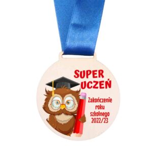 Medal drewniany na wstążce z kolorowym nadrukiem na zakończenie roku szkolnego